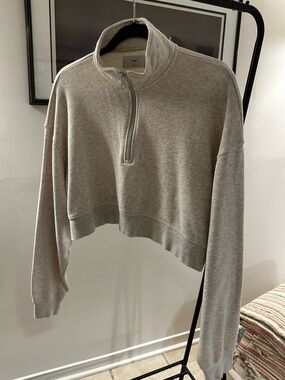 TNA Crop Half-Zip Sweatshirt - Gray
